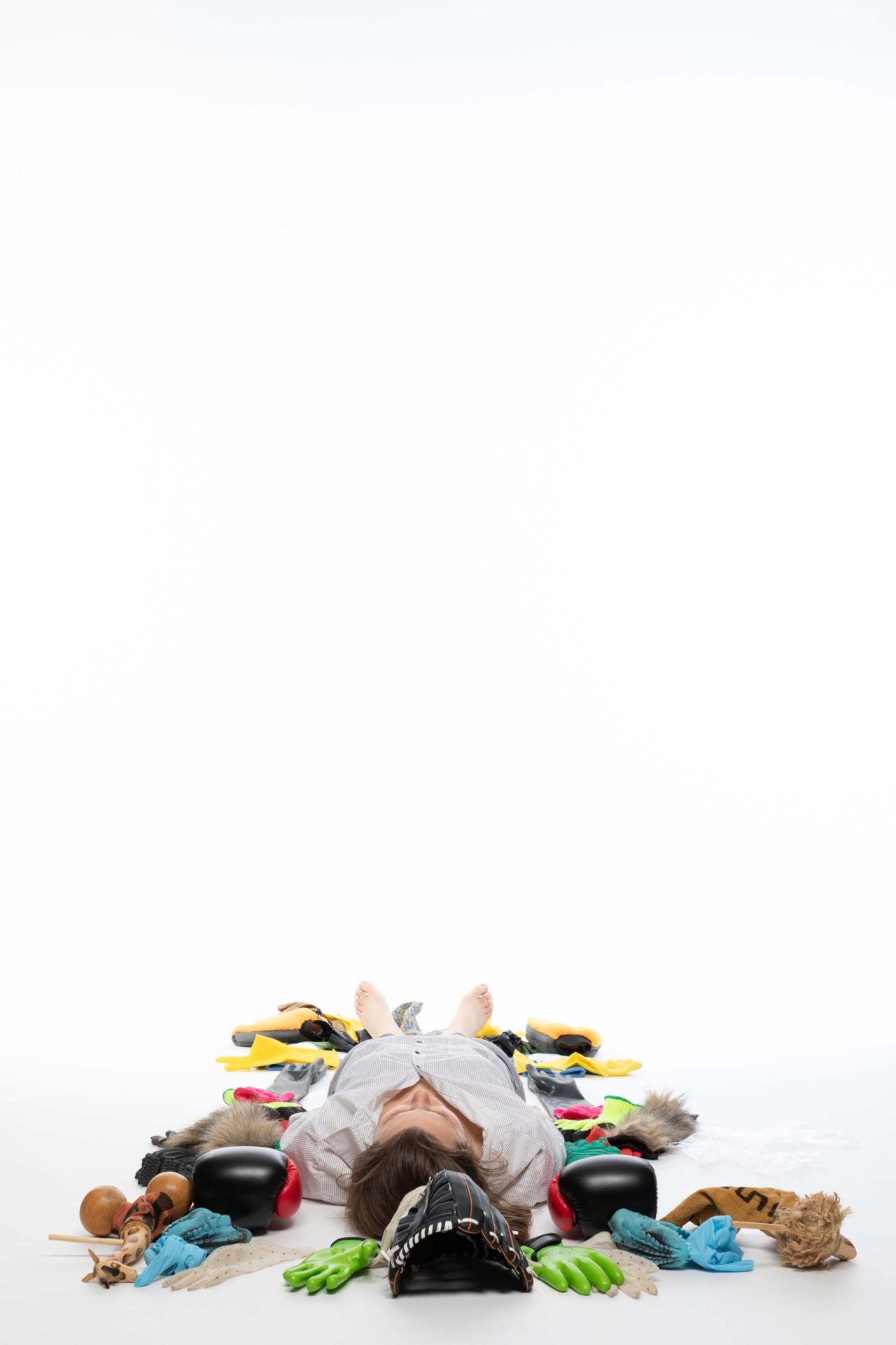 (G)loves for (G)ants by K&A17