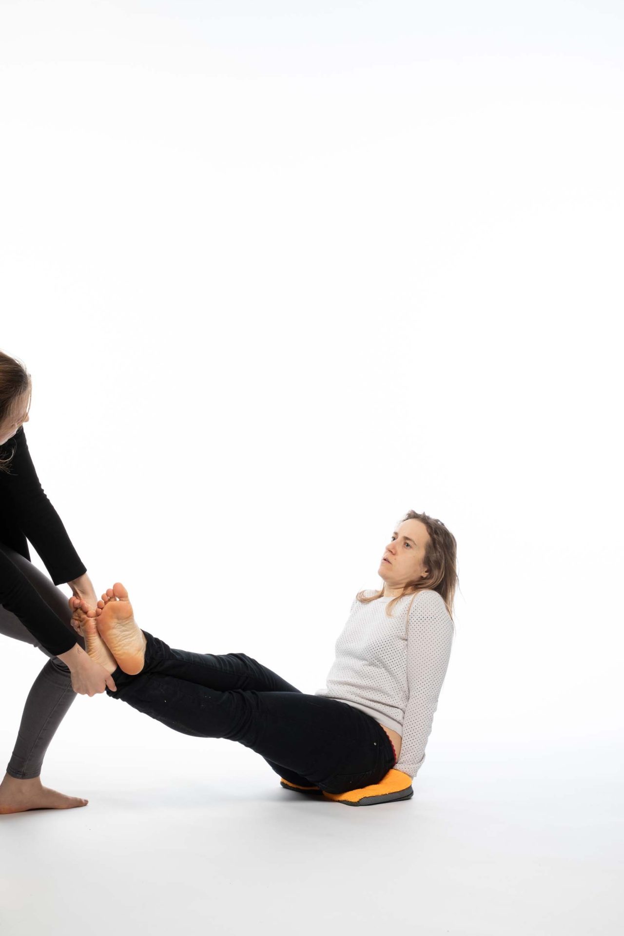 (G)loves for (G)ants by K&A8